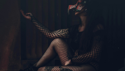 Influencia del cine en la moda gótica: de Drácula a Wednesday