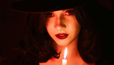 El estilo punk: cuero, cadenas y declaración visual