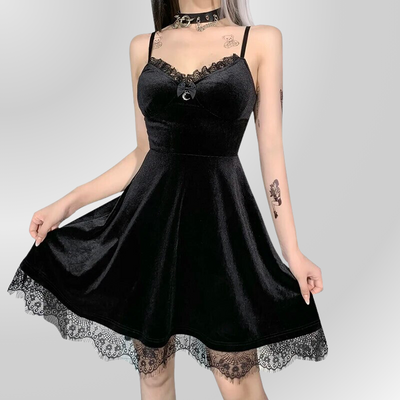 Vestido Negro de Encaje Gótico